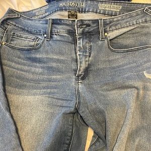 Light blue wash skinny pant; size 12